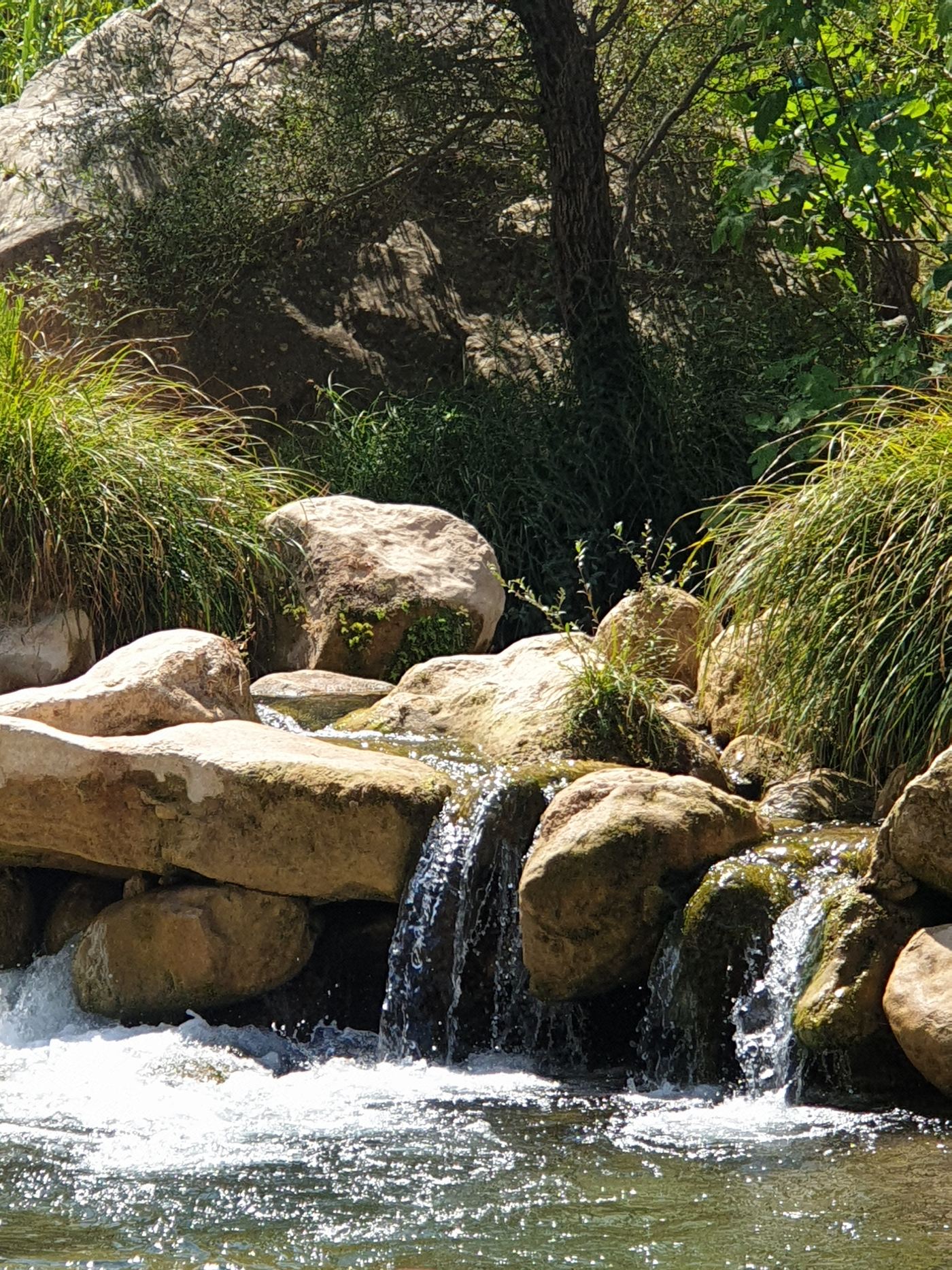 Boulders form natural dams and weirs - some of the pools can be surprisingly deep.